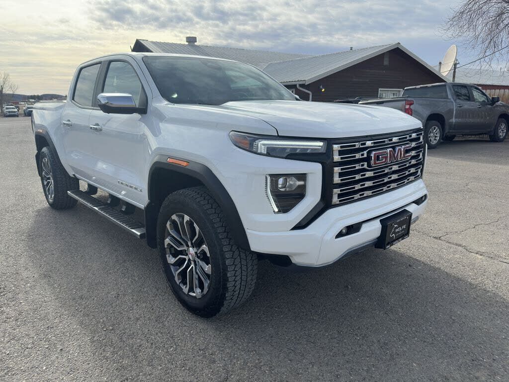 2024 GMC Canyon