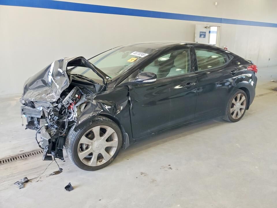 2013 HYUNDAI Elantra