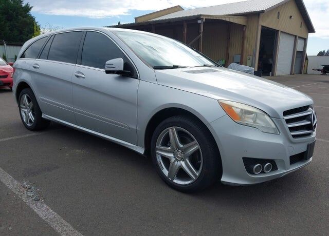 2011 MERCEDES-BENZ R-Class