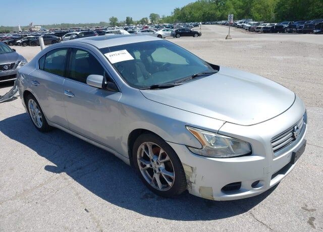 2014 NISSAN Maxima