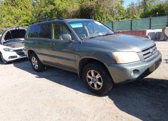 2004 TOYOTA Highlander