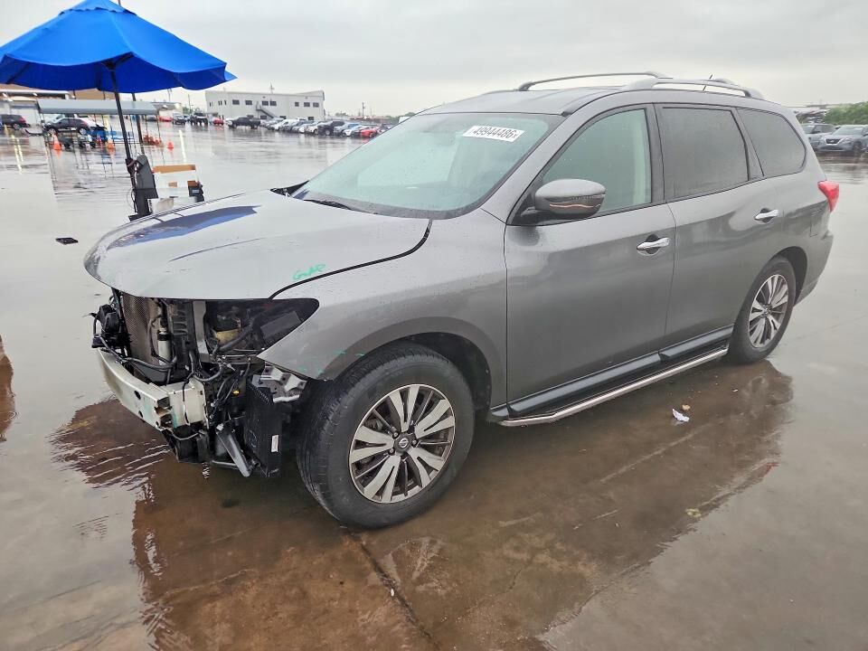 2017 NISSAN Pathfinder
