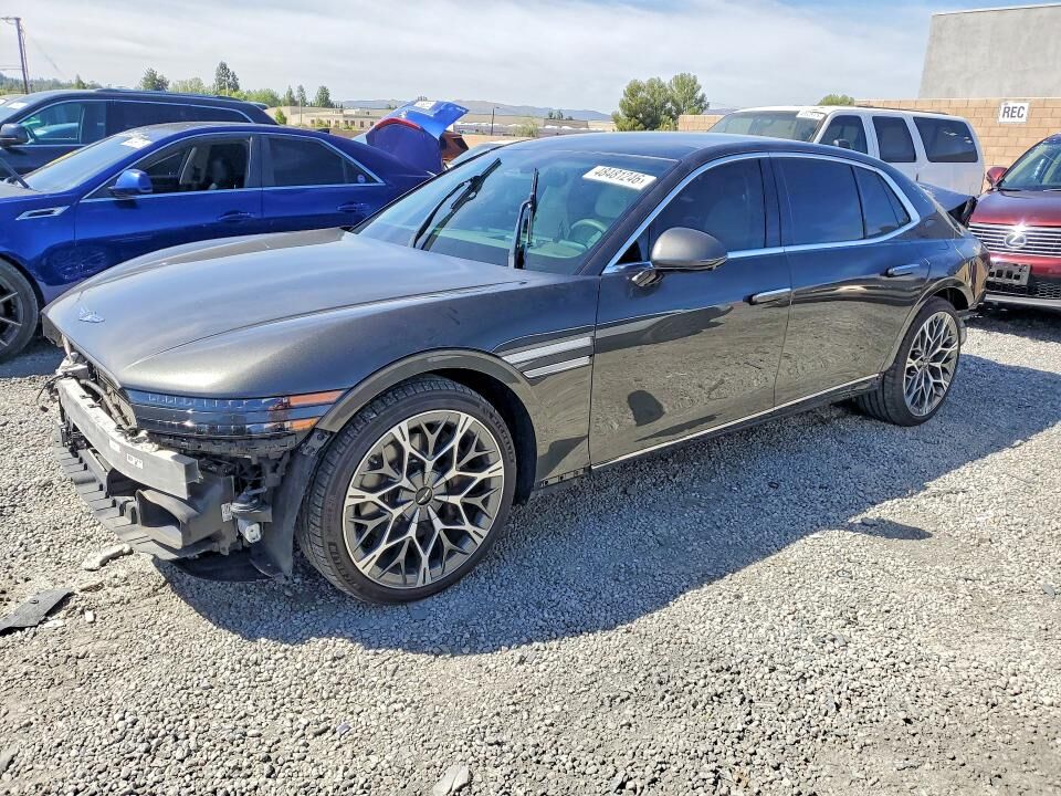 2023 GENESIS G90