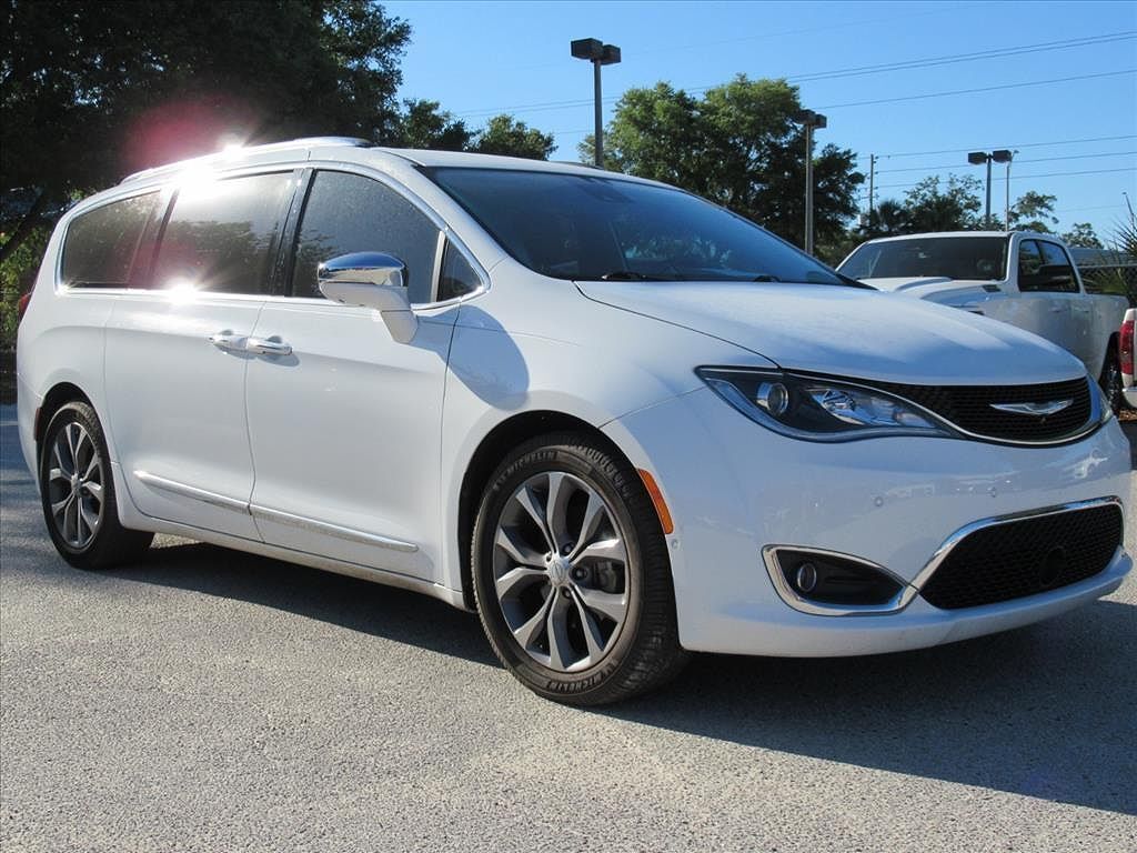 2017 CHRYSLER Pacifica