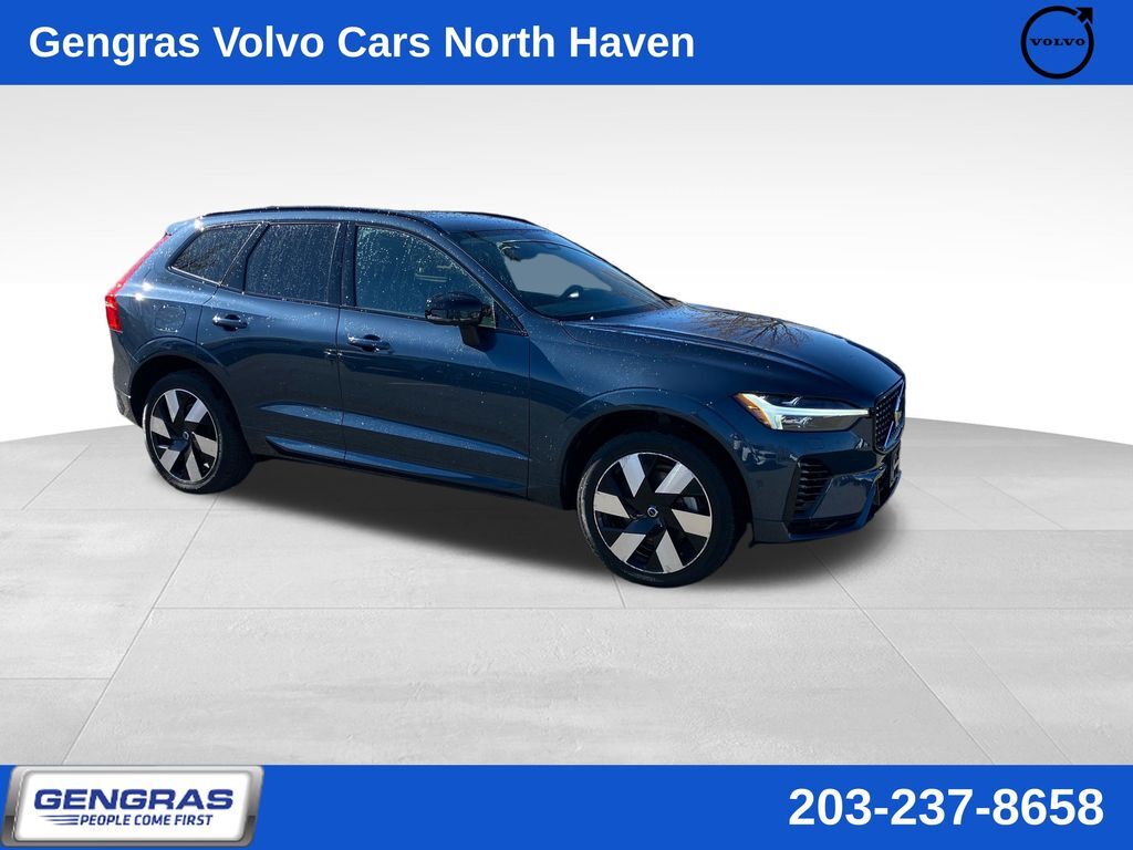 2023 VOLVO XC60