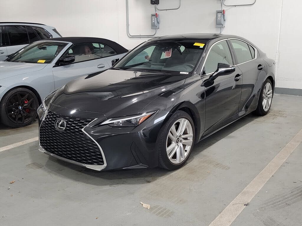 2023 LEXUS IS