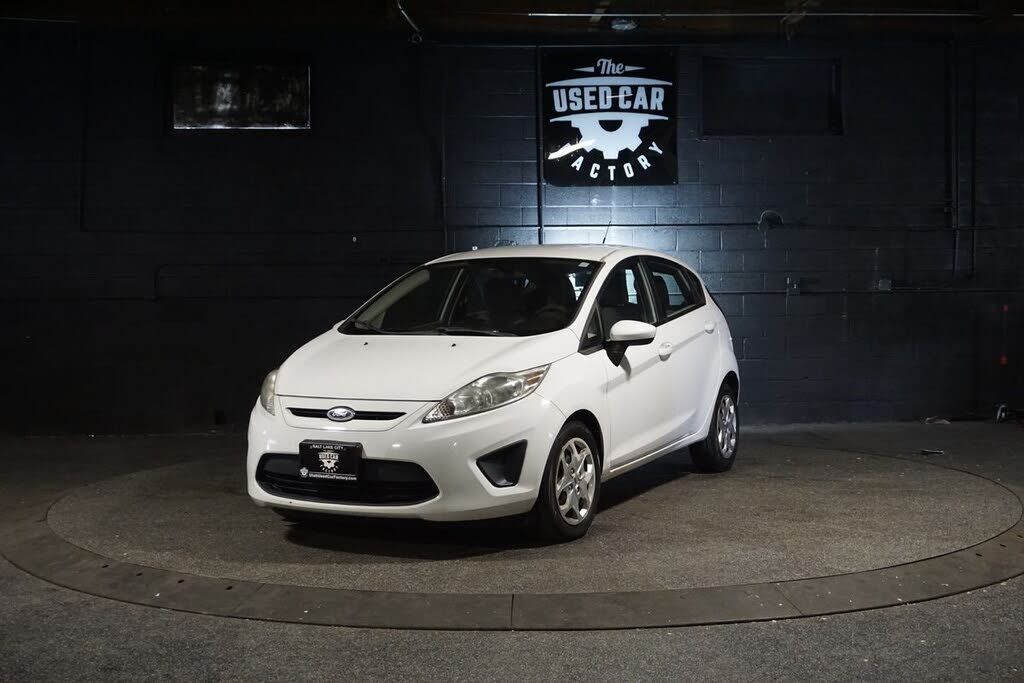 2013 FORD Fiesta