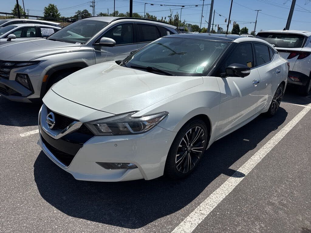 2017 NISSAN Maxima