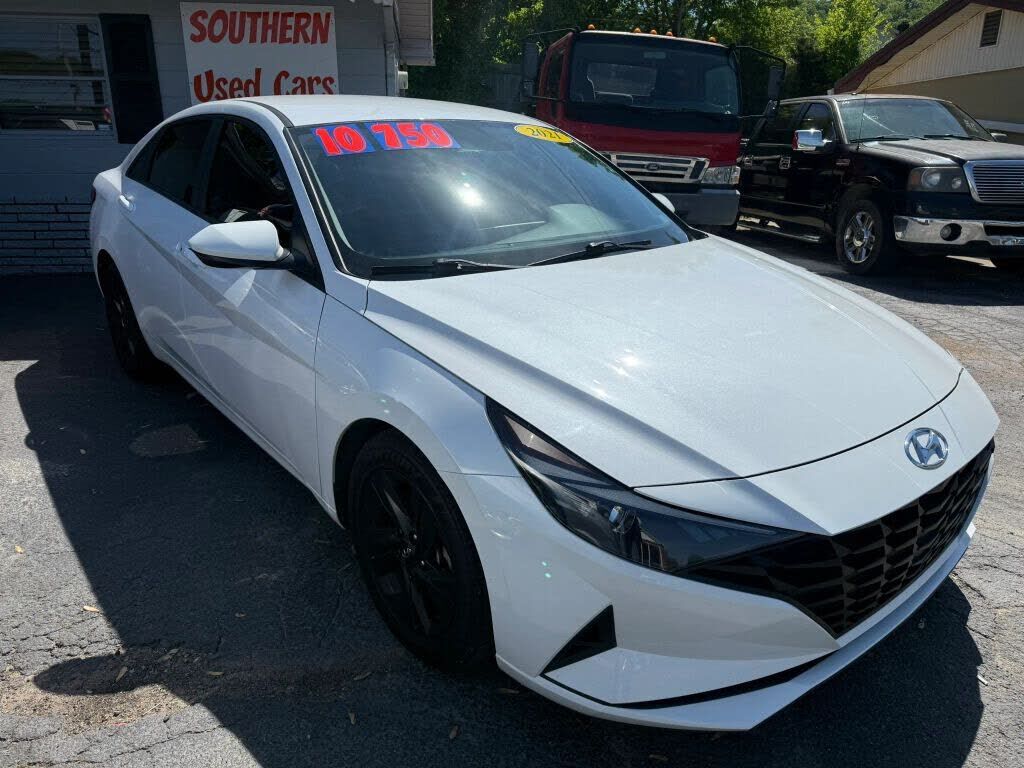 2021 HYUNDAI Elantra