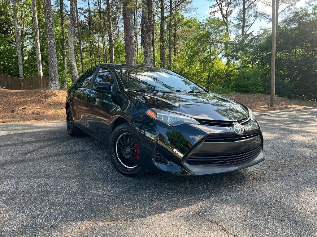 2018 TOYOTA Corolla