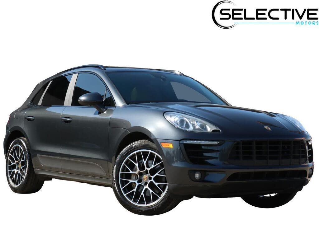 2018 PORSCHE Macan