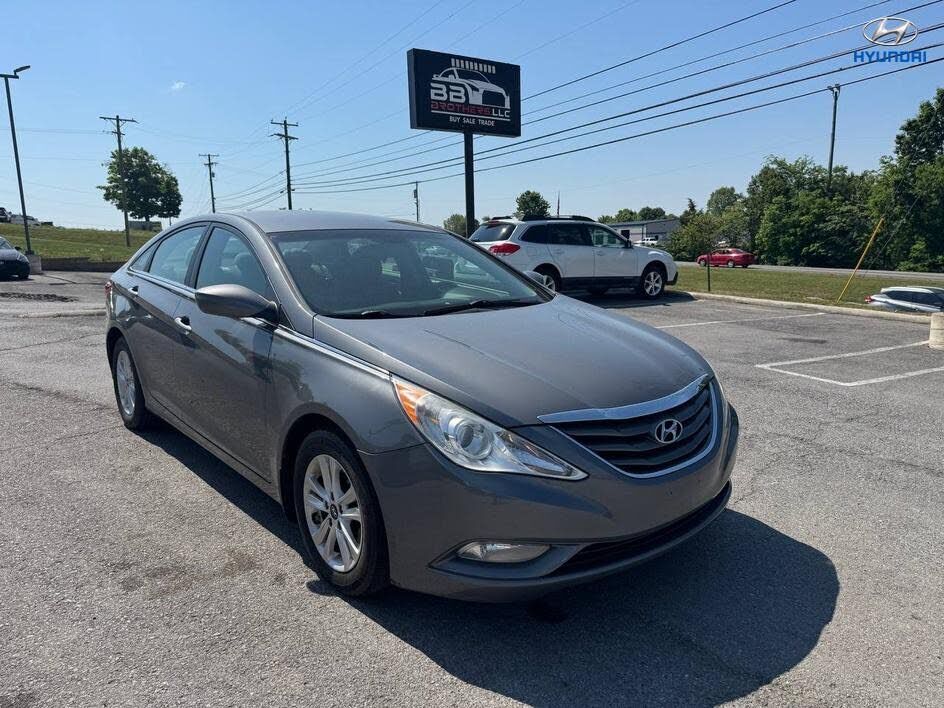 2013 HYUNDAI Sonata