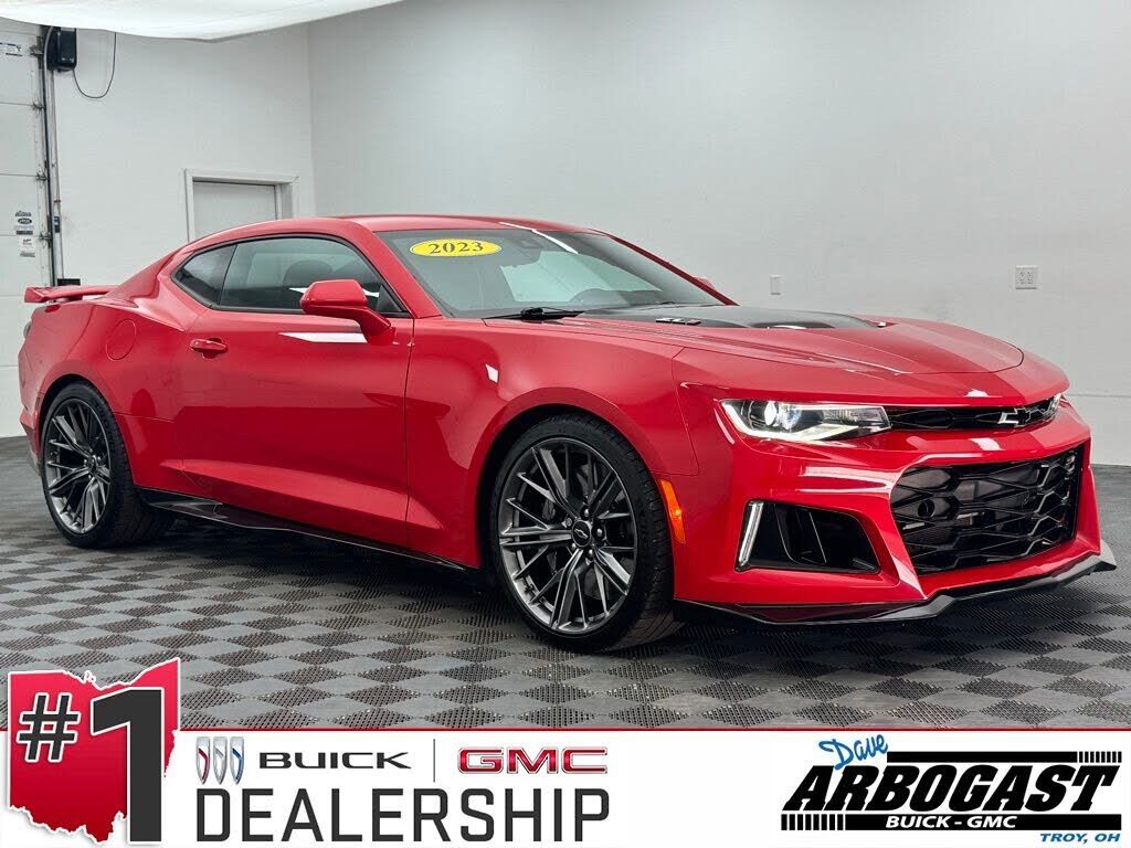 2023 CHEVROLET Camaro