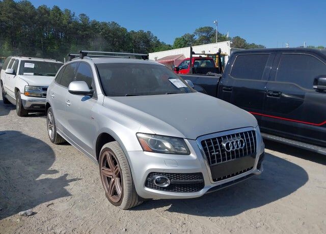 2010 AUDI Q5