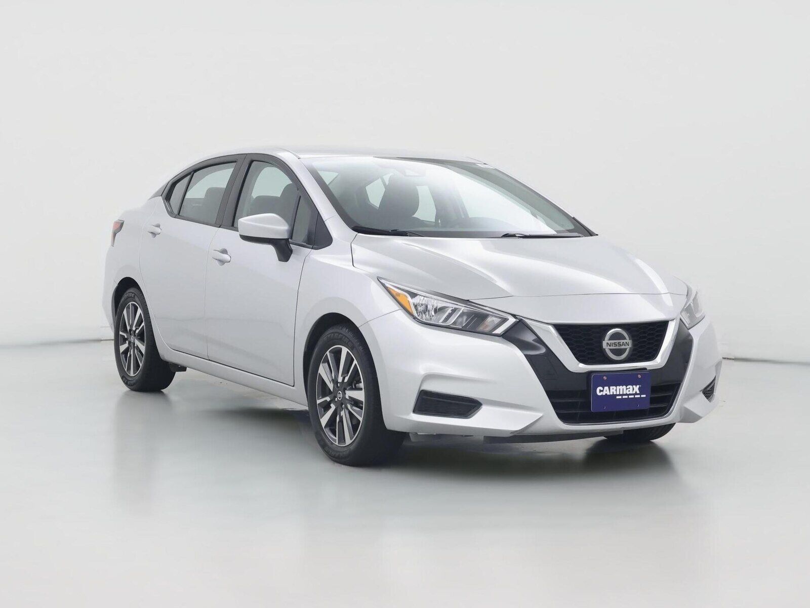 2022 NISSAN Versa