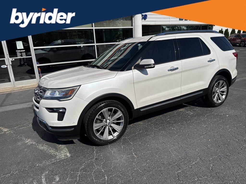 2018 FORD Explorer