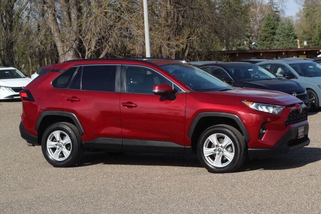 2019 TOYOTA RAV4
