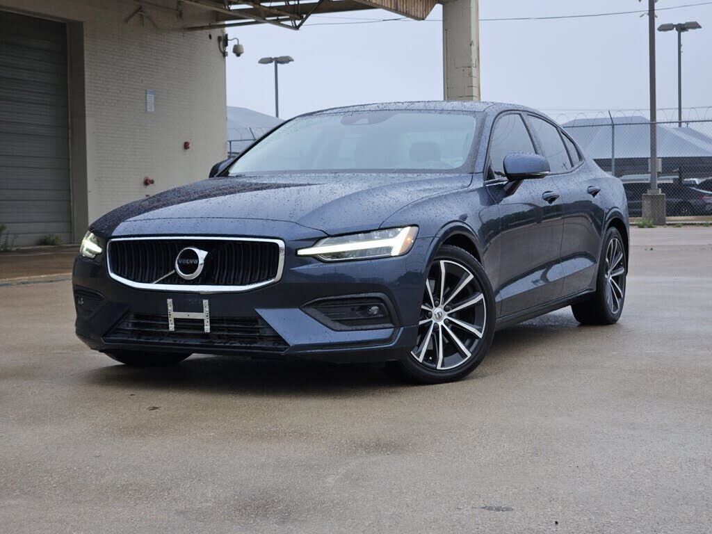 2021 VOLVO S60