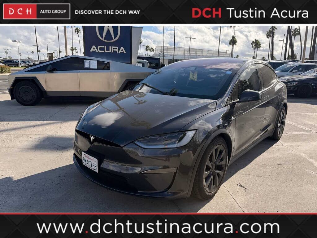 2024 TESLA Model X