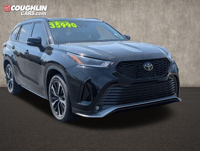 2022 TOYOTA Highlander