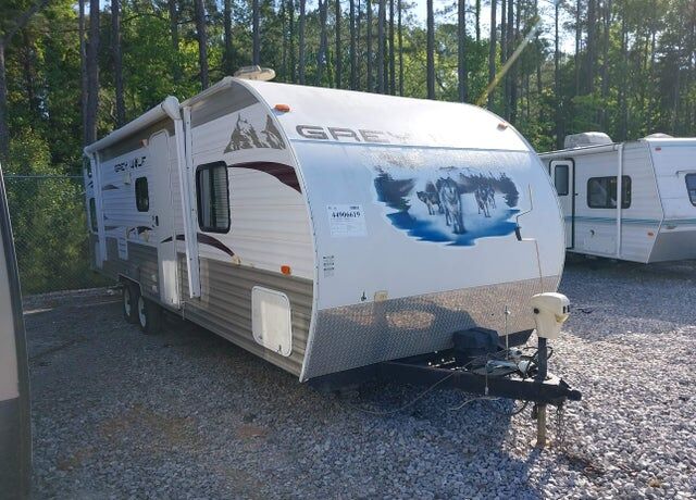 2013 FOREST RIVER Cherokee