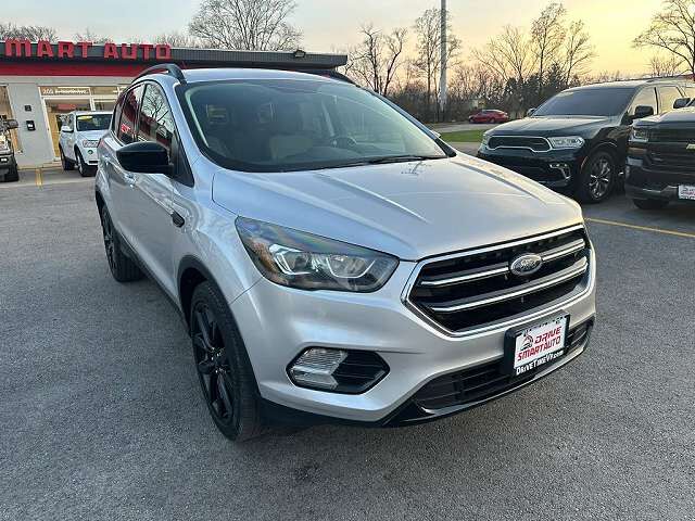 2017 FORD Escape