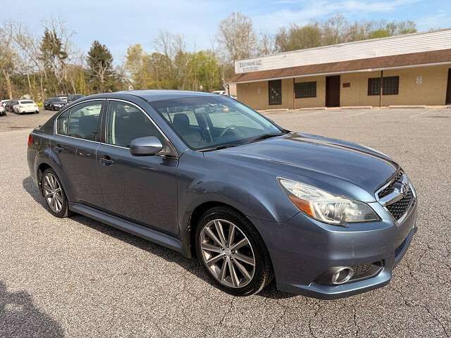 2013 SUBARU Legacy