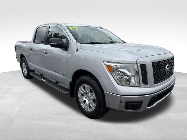 2019 NISSAN Titan