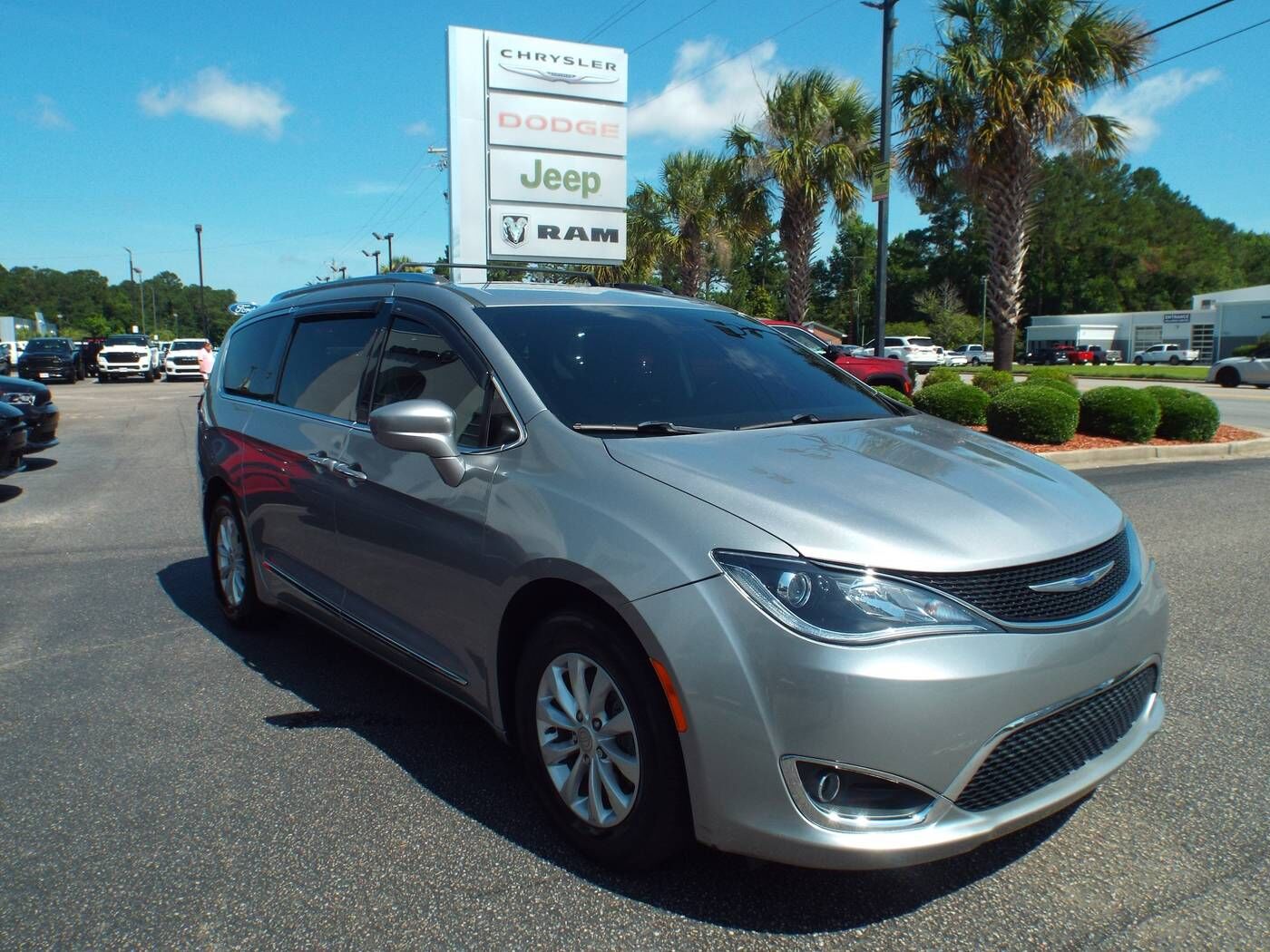 2019 CHRYSLER Pacifica