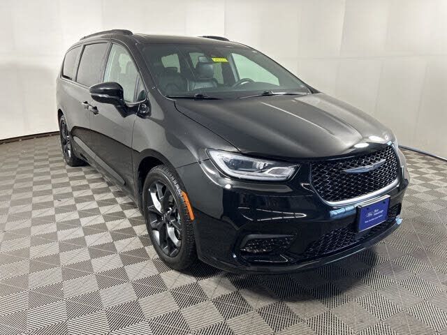 2025 CHRYSLER Pacifica