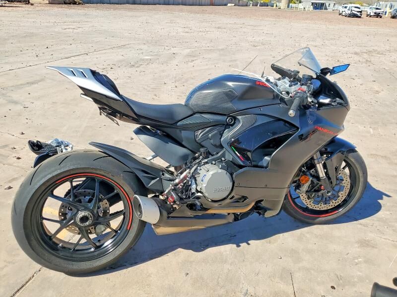 2024 DUCATI Superbike