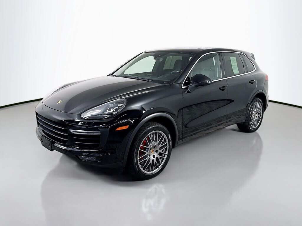 2016 PORSCHE Cayenne