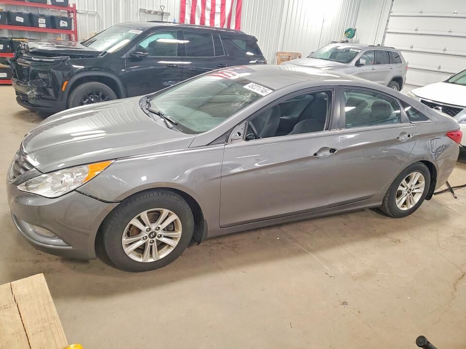 2013 HYUNDAI Sonata