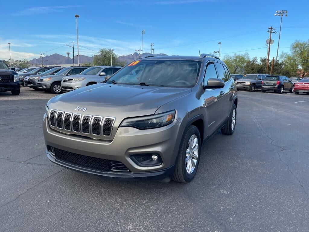 2019 JEEP Cherokee