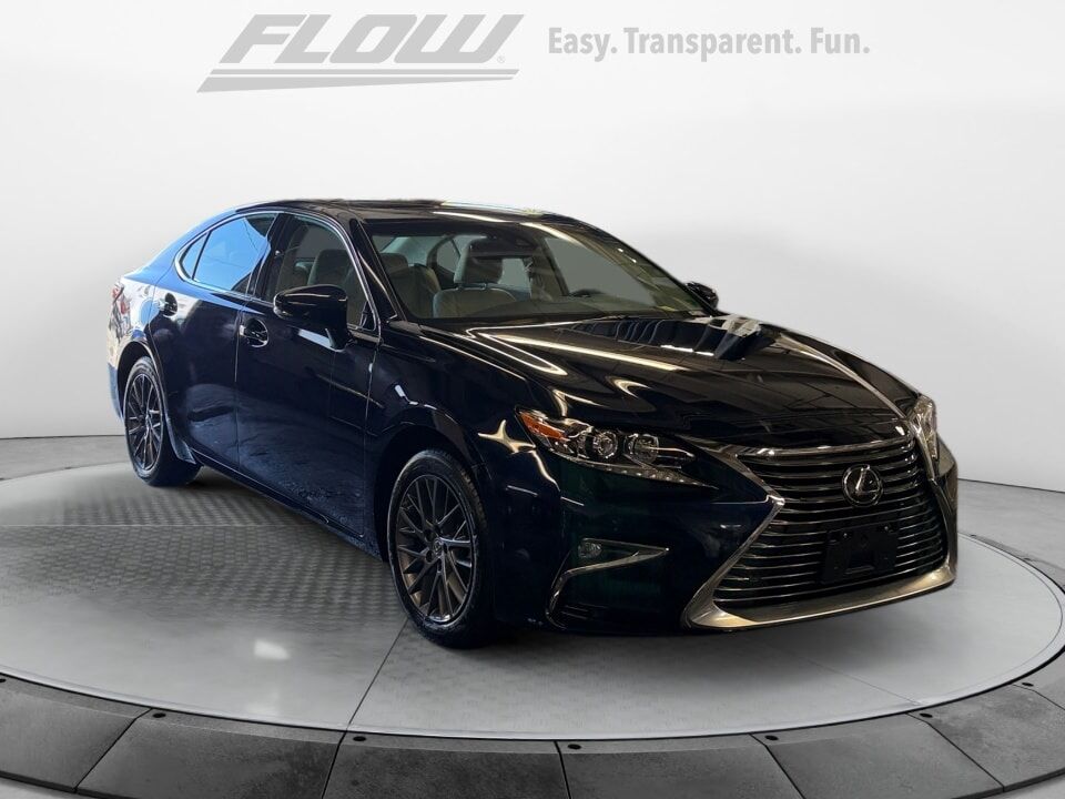 2018 LEXUS ES