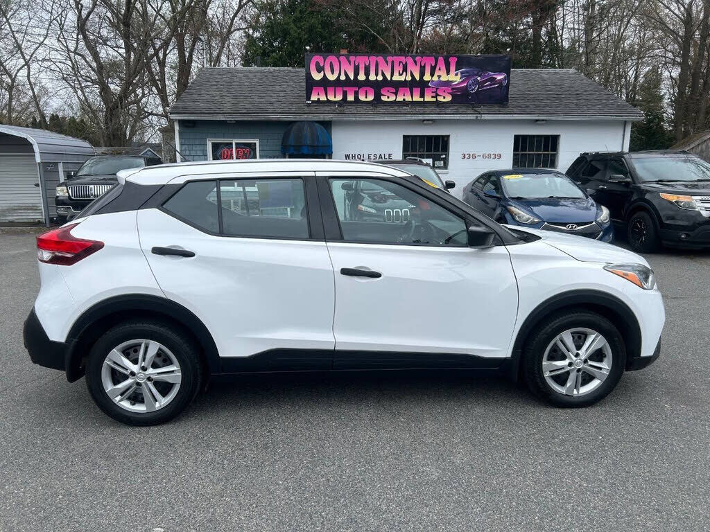 2020 NISSAN Kicks