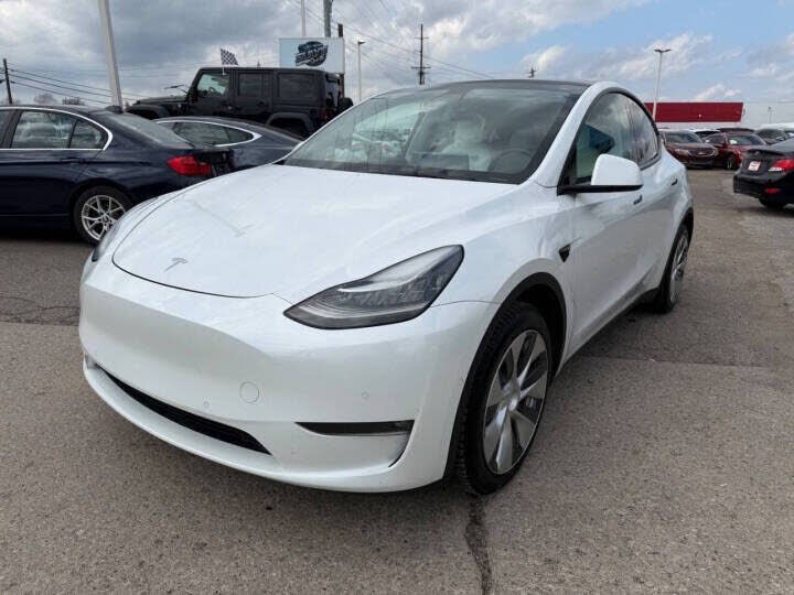 2021 TESLA Model Y