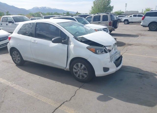 2012 TOYOTA Yaris