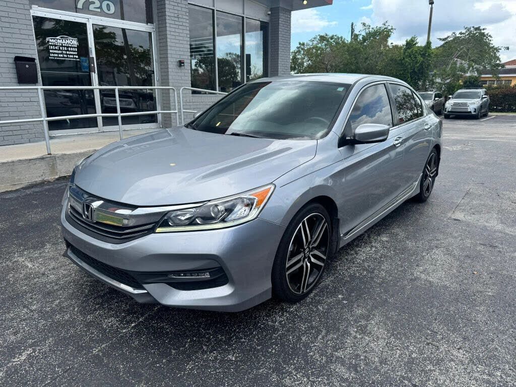 2017 HONDA Accord