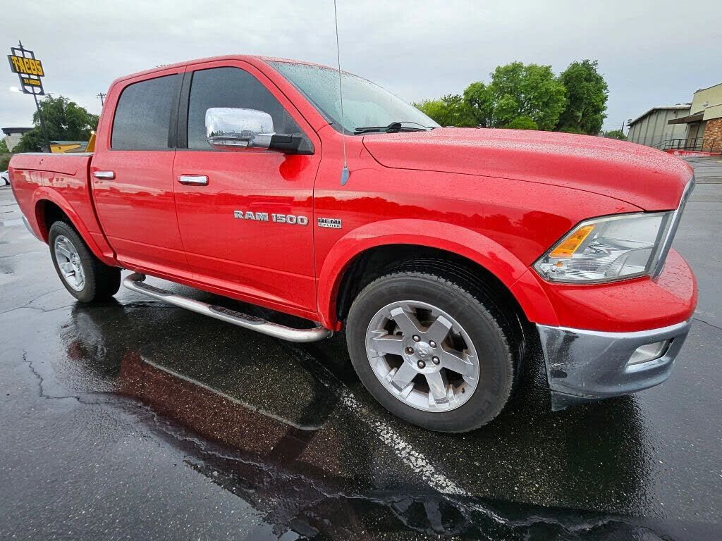 2012 DODGE Ram