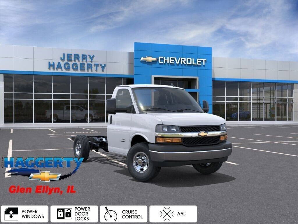 2026 CHEVROLET Express
