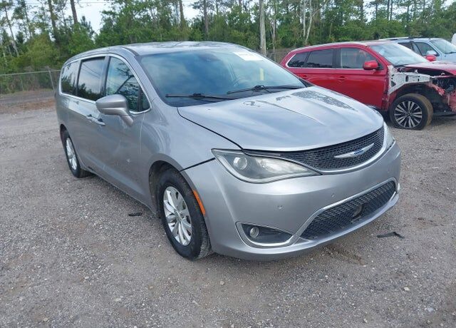 2019 CHRYSLER Pacifica