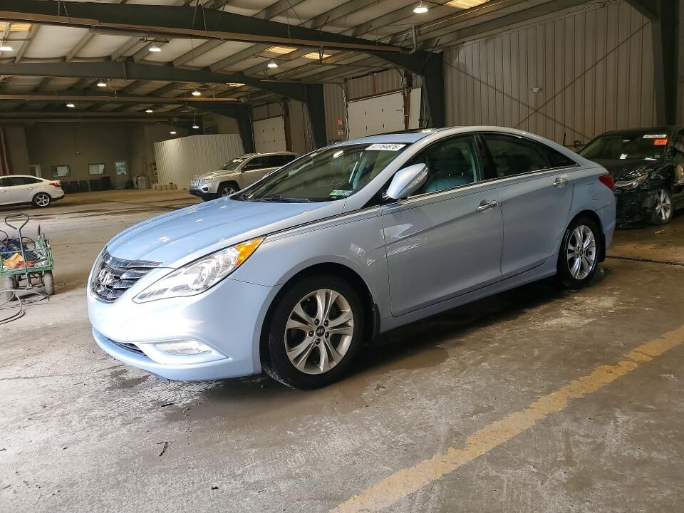 2013 HYUNDAI Sonata