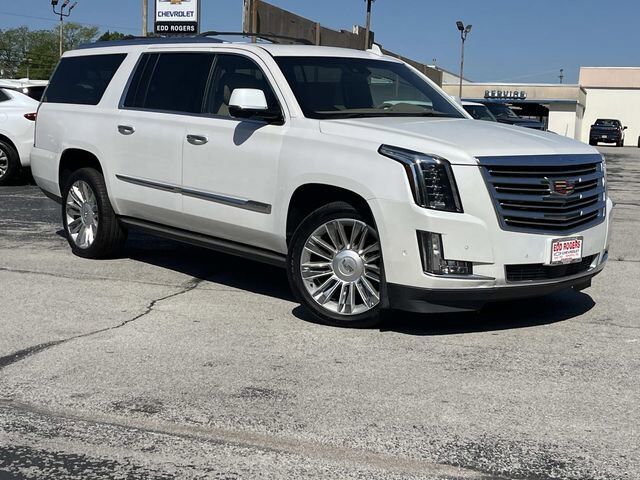 2018 CADILLAC Escalade ESV