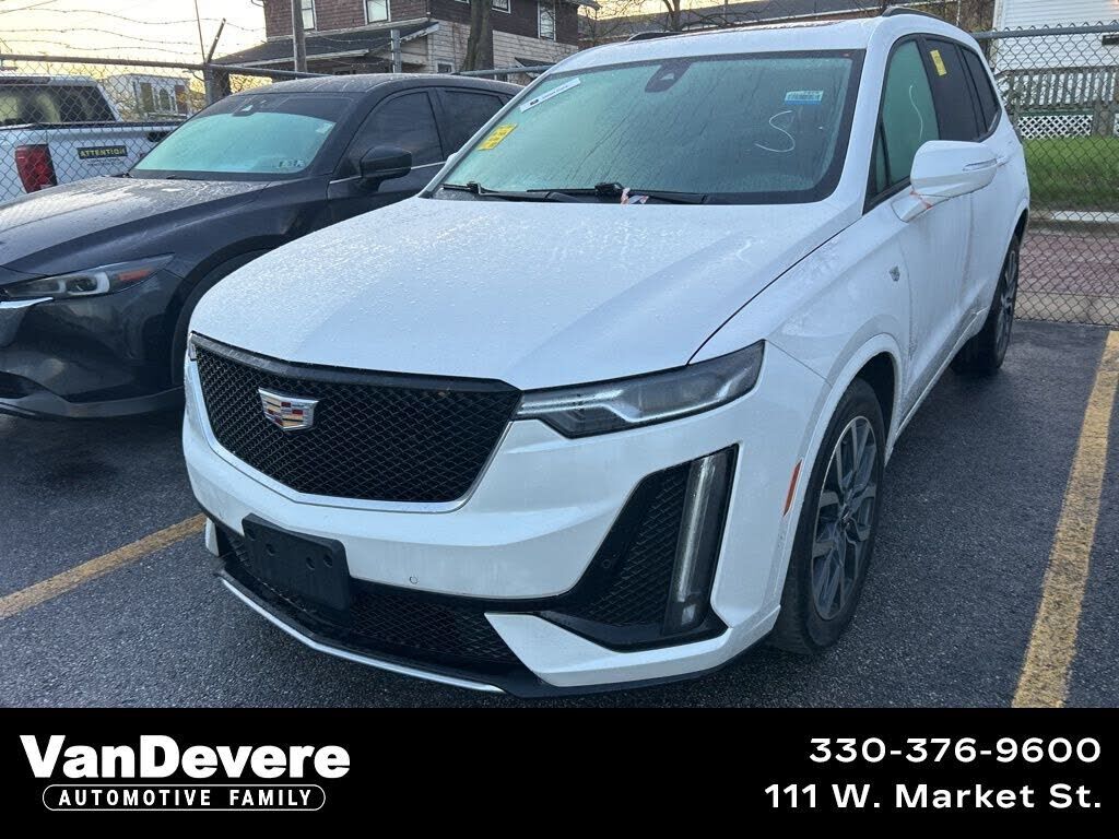 2021 CADILLAC XT6