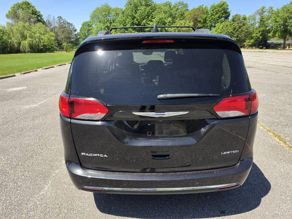 2017 CHRYSLER Pacifica