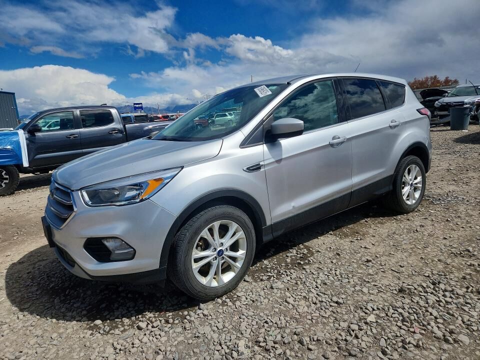 2017 FORD Escape