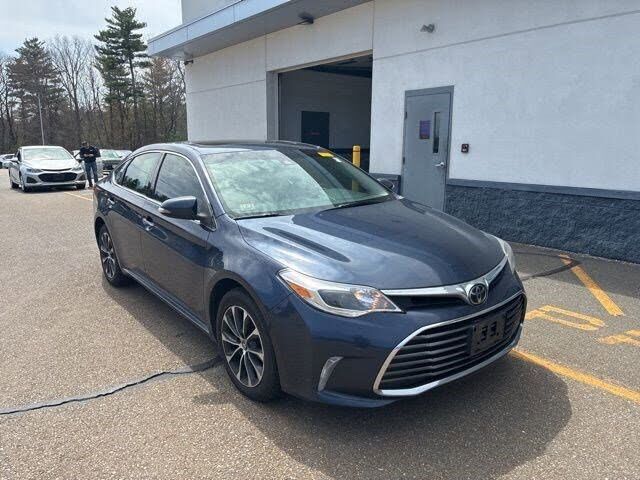 2017 TOYOTA Avalon