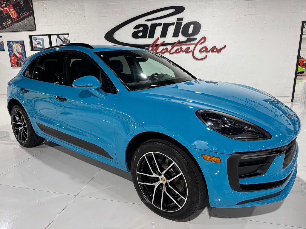 2022 PORSCHE Macan