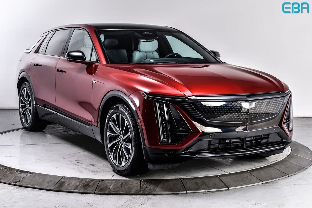 2024 CADILLAC Lyriq
